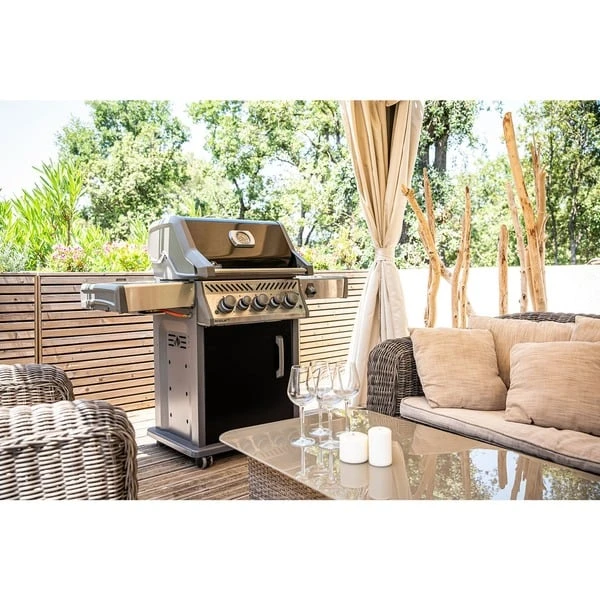 Napoleon Gasgrill Rogue SE 425, Mit Drehspieß 20 Napoleon Gasgrill Rogue SE 425, Mit Drehspieß – Bild 18